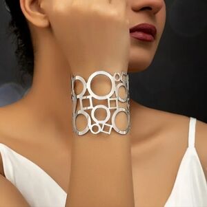 Cuff Bracelet Neo Deco Design Silver Ferroalloy Plating